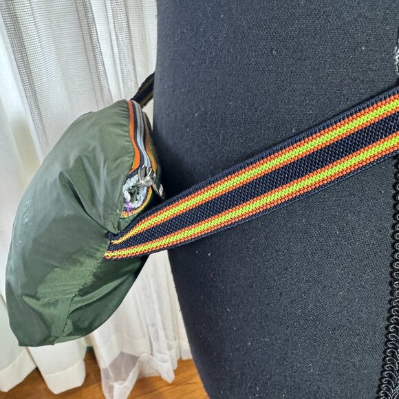 Vintage 80s K-Way windbreaker, forest green, fanny pack convertible, size 6/8 - Picture 15 of 16